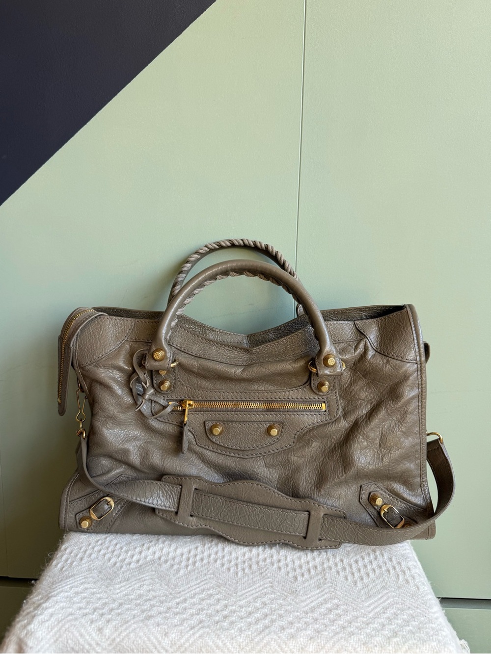 Balenciaga Giant 12 City Bag, Beige Liege Lambskin w/ Gold Hardware, EUC - Picture 2 of 16